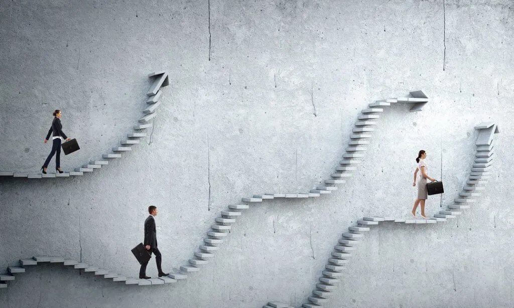 How to Choose a Career Based on Your Long Term Goals